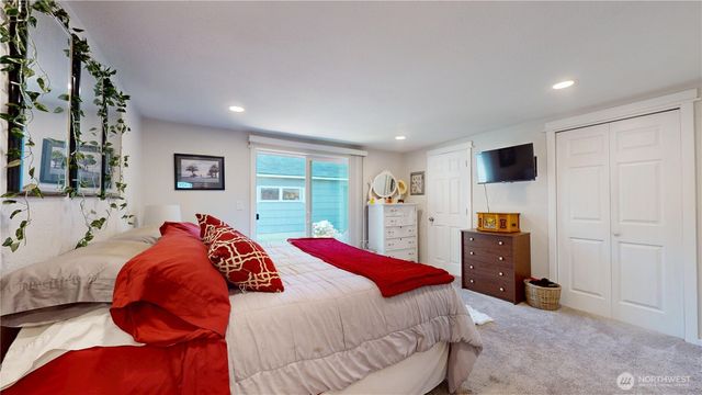 521 E Magnolia Avenue, Burlington, WA 98233