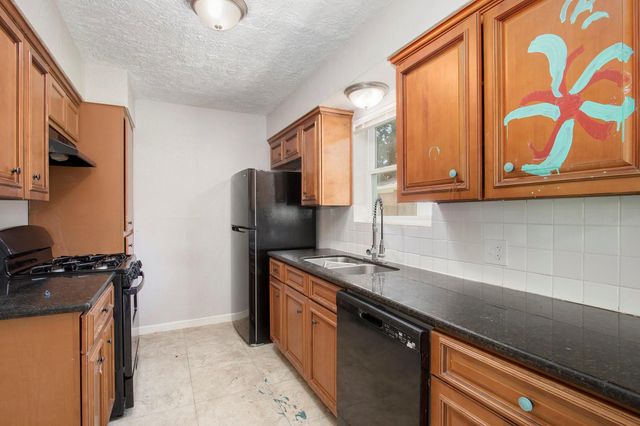 9013 Burl Street, Houston, TX 77028