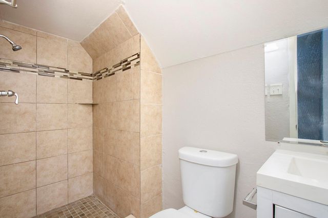 9013 Burl Street, Houston, TX 77028