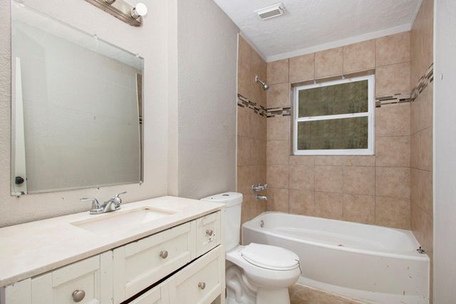 9013 Burl Street, Houston, TX 77028