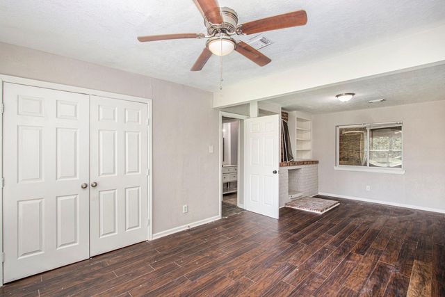 9013 Burl Street, Houston, TX 77028