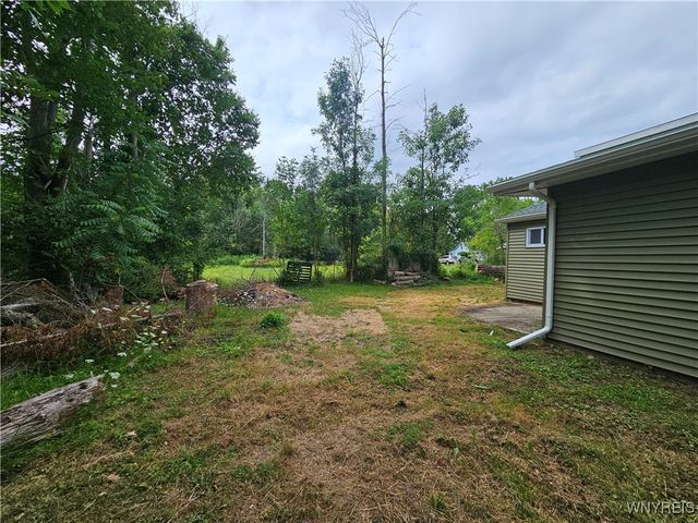 429 Dawn Avenue, Evans, NY 14006