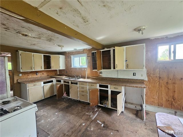 429 Dawn Avenue, Evans, NY 14006