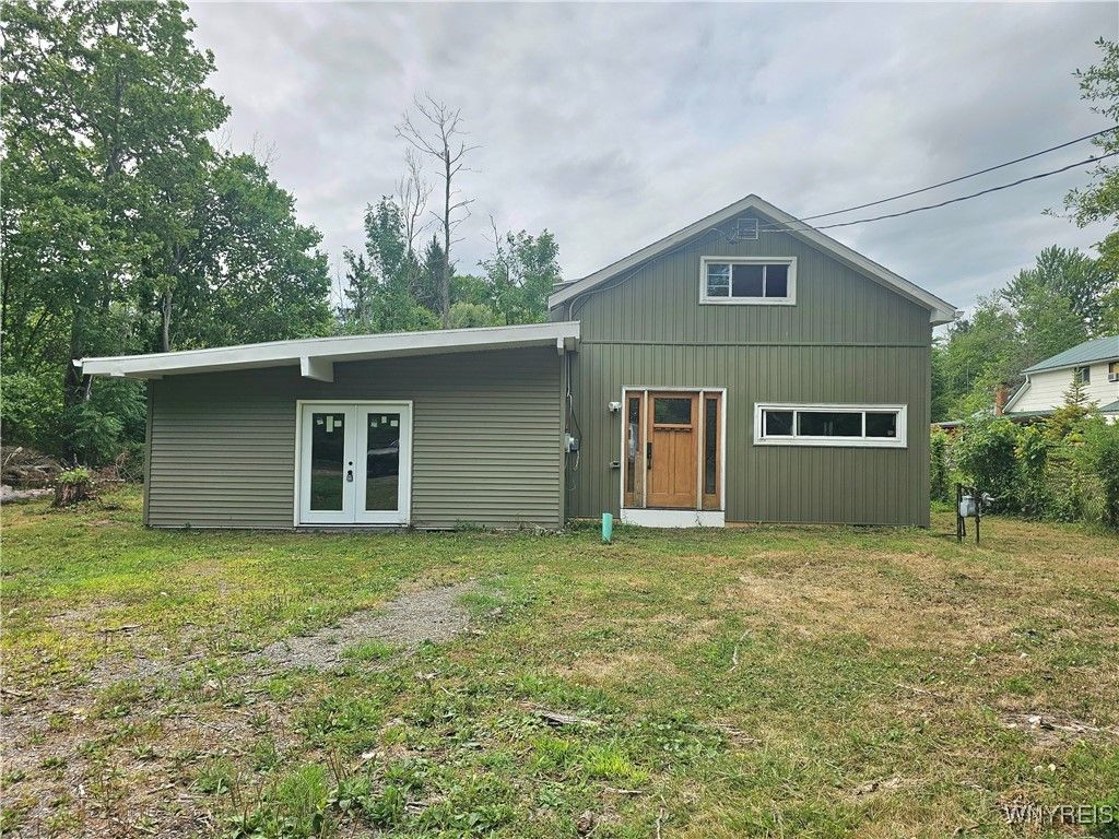 429 Dawn Avenue, Evans, NY 14006