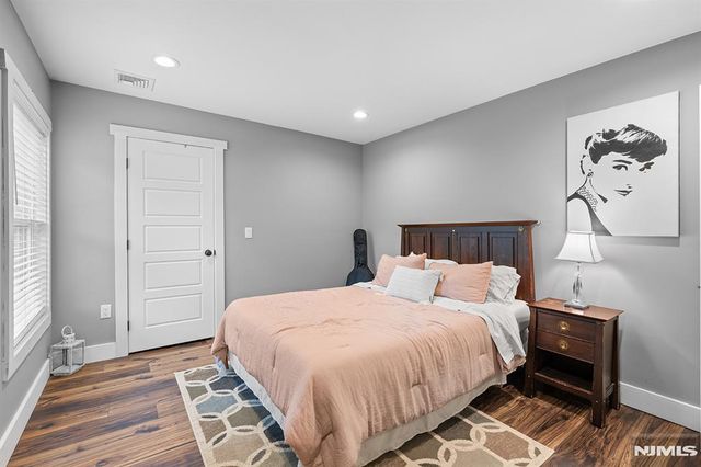 55 Cripplebush, Old Tappan, NJ 07675