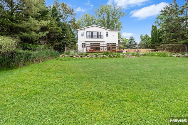 55 Cripplebush, Old Tappan, NJ 07675