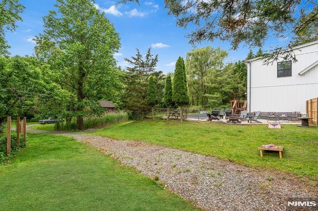 55 Cripplebush, Old Tappan, NJ 07675