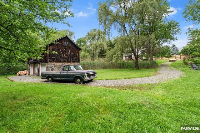 55 Cripplebush, Old Tappan, NJ 07675