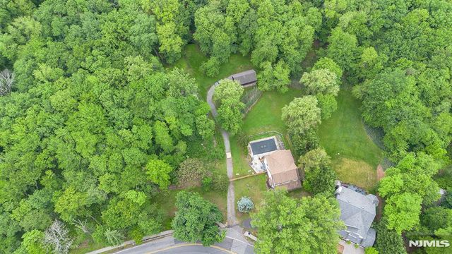 55 Cripplebush, Old Tappan, NJ 07675