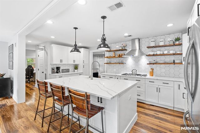 55 Cripplebush, Old Tappan, NJ 07675