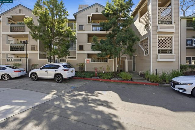 2560 Oak Rd 122, Walnut Creek, CA 94597