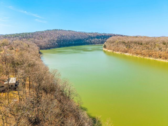 1126 Stonegate Drive, Burnside, KY 42519