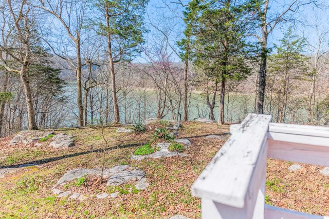 1126 Stonegate Drive, Burnside, KY 42519