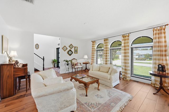 370 SE 13th Avenue, Pompano Beach, FL 33060