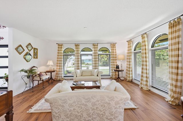 370 SE 13th Avenue, Pompano Beach, FL 33060