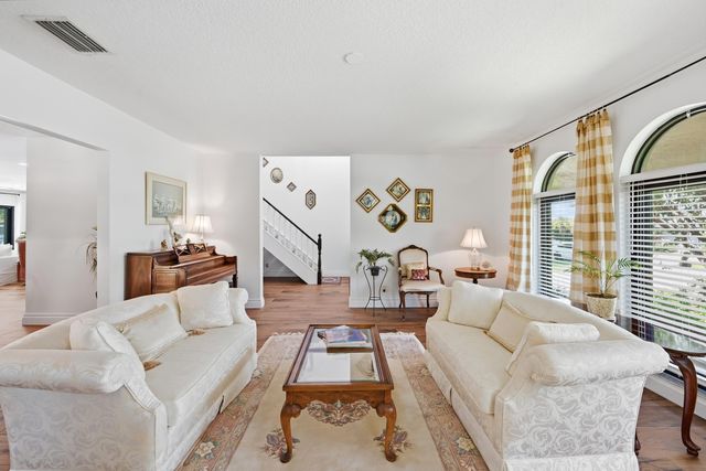 370 SE 13th Avenue, Pompano Beach, FL 33060