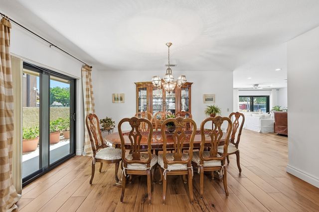 370 SE 13th Avenue, Pompano Beach, FL 33060