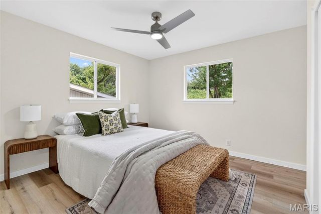 8630 North Avenue, St John, MO 63114