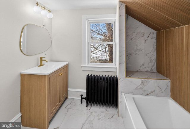 36 E PARK AVE, Lindenwold, NJ 08021