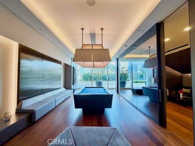 889 Francisco, Los Angeles, CA 90017
