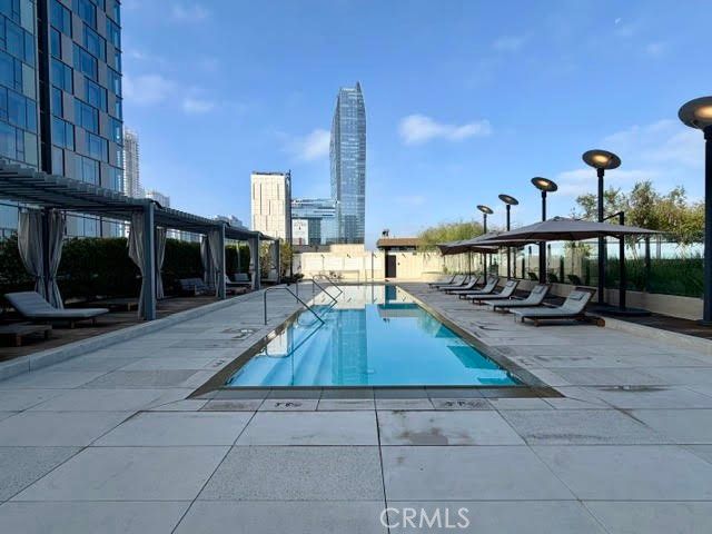 889 Francisco, Los Angeles, CA 90017