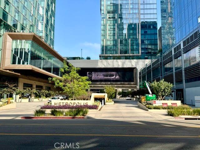 889 Francisco, Los Angeles, CA 90017