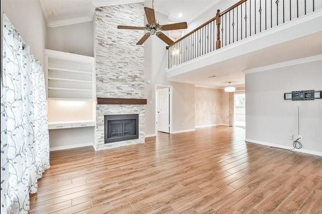 10327 Brickyard Court, Houston, TX 77041