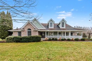 9055 Yorkshire Drive, Saline, MI 48176