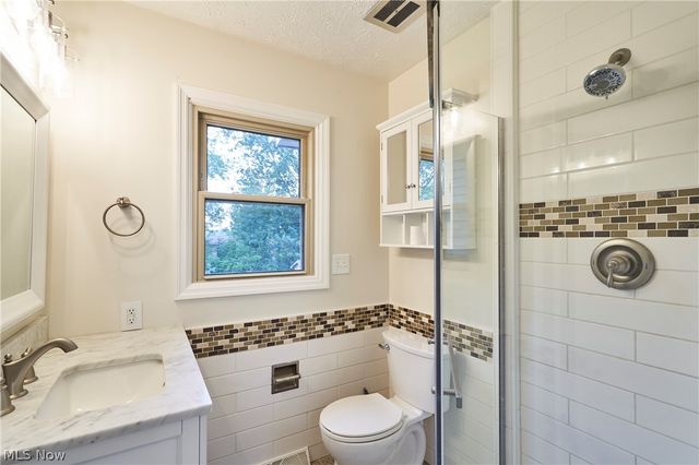 4368 Norona Drive, Cuyahoga Falls, OH 44224