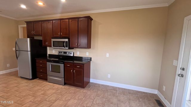 400 Highland Church Road, Johnson City, TN 37615