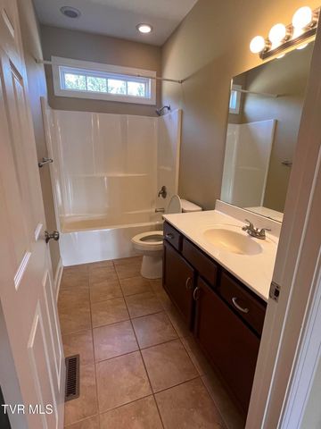 400 Highland Church Road, Johnson City, TN 37615