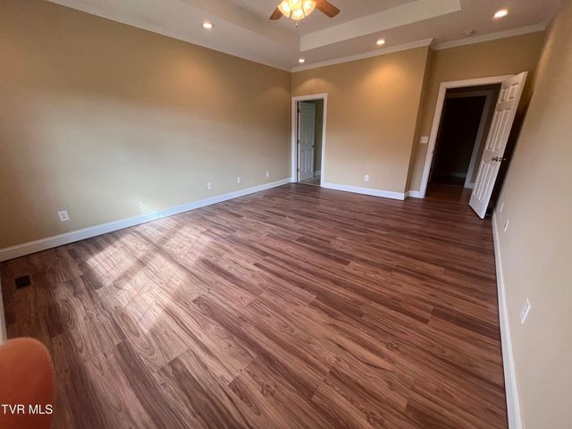 400 Highland Church Road, Johnson City, TN 37615