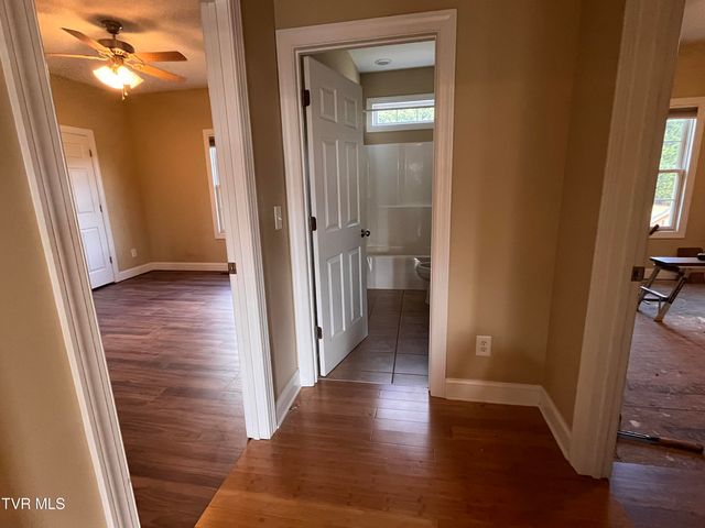 400 Highland Church Road, Johnson City, TN 37615