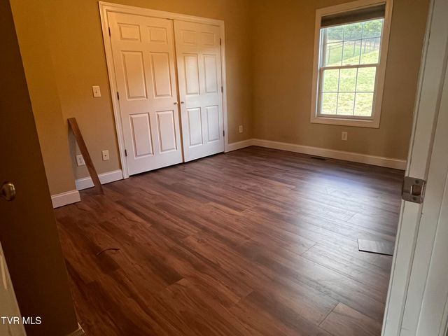 400 Highland Church Road, Johnson City, TN 37615