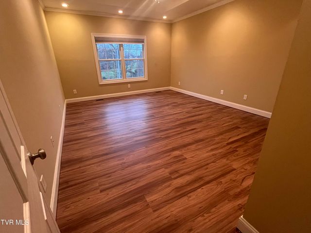 400 Highland Church Road, Johnson City, TN 37615