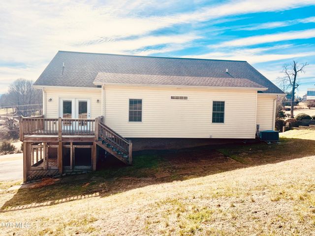 400 Highland Church Road, Johnson City, TN 37615