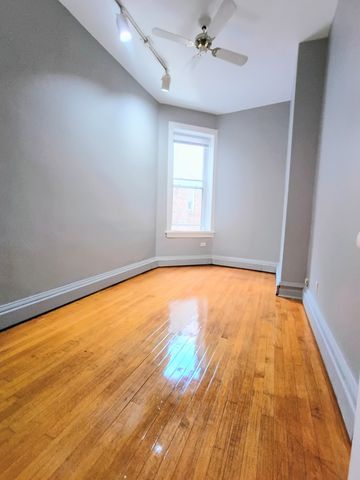 1911 W Belmont Avenue 2R, Chicago, IL 60657
