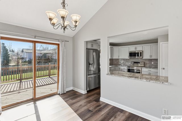 3413 S 152 Street, Omaha, NE 68144