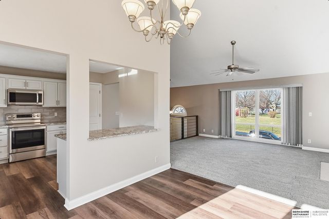 3413 S 152 Street, Omaha, NE 68144