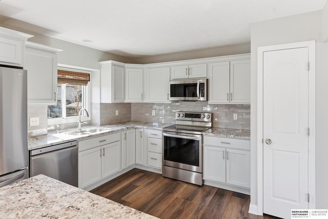 3413 S 152 Street, Omaha, NE 68144