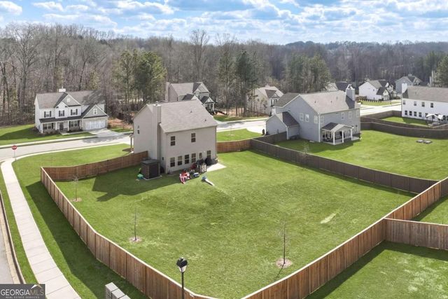 199 Laurel Cove Drive, Hoschton, GA 30548