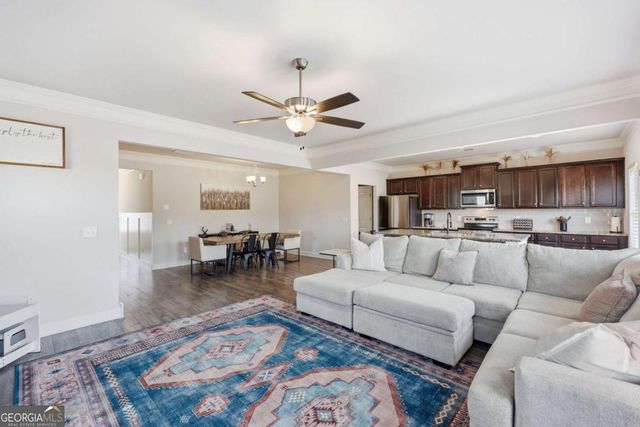 199 Laurel Cove Drive, Hoschton, GA 30548