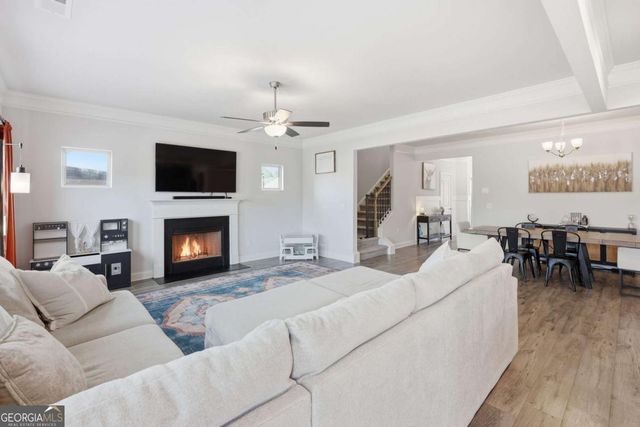 199 Laurel Cove Drive, Hoschton, GA 30548