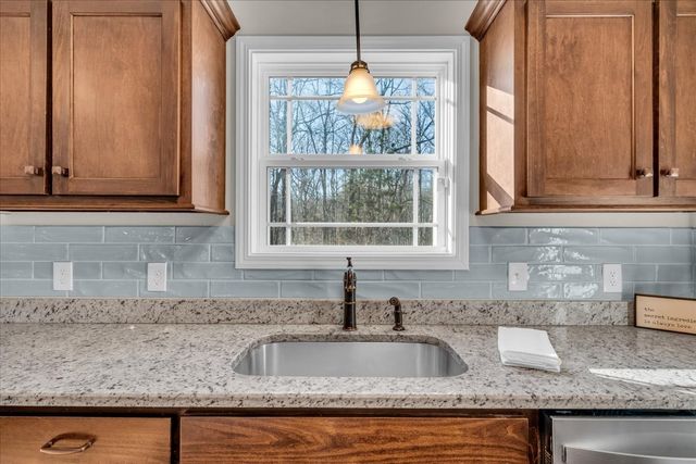 1554 S Spring St, Manchester, TN 37355