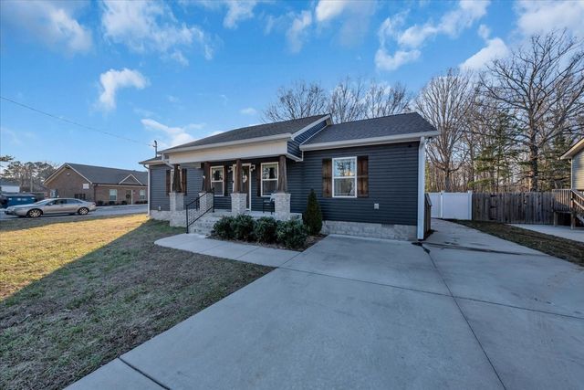 1554 S Spring St, Manchester, TN 37355