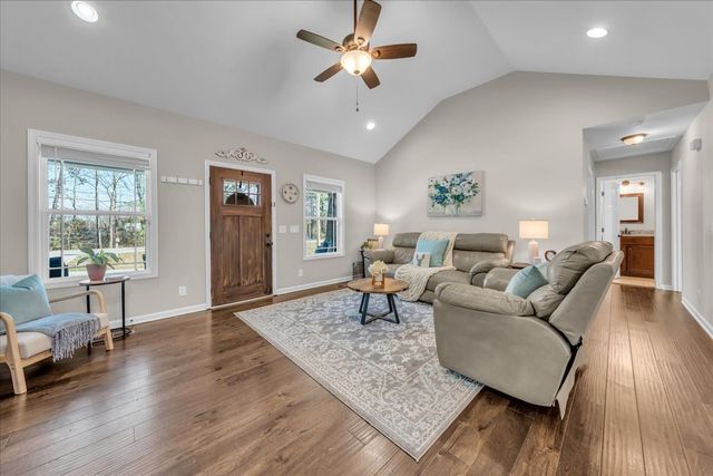 1554 S Spring St, Manchester, TN 37355