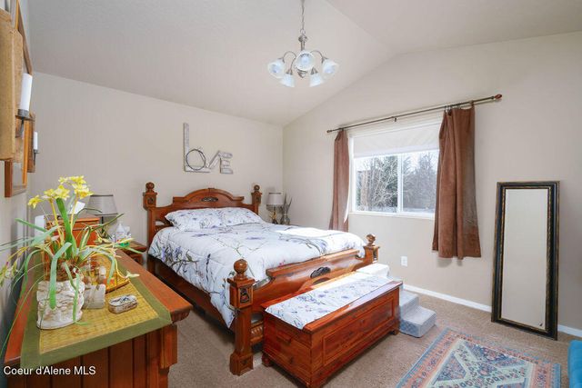 1688 W Umpqua CT, Post Falls, ID 83854