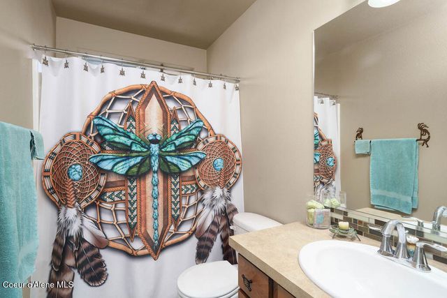 1688 W Umpqua CT, Post Falls, ID 83854