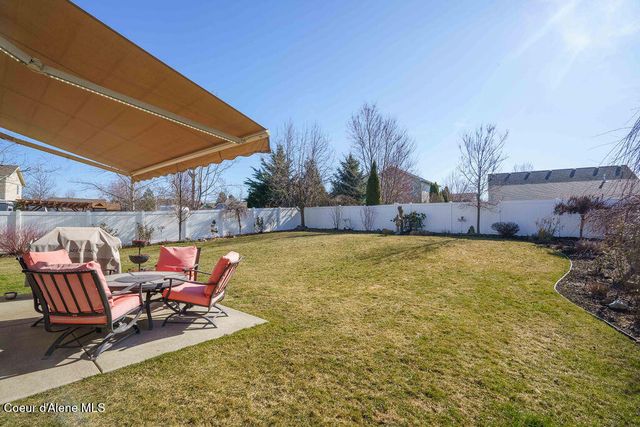 1688 W Umpqua CT, Post Falls, ID 83854