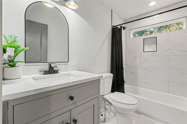 770 Waters Drive SW, Atlanta, GA 30310